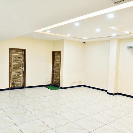 Hotel Midtown & Restaurant Jhunjhunu Экстерьер фото