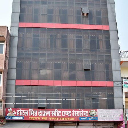 Hotel Midtown & Restaurant Jhunjhunu Экстерьер фото