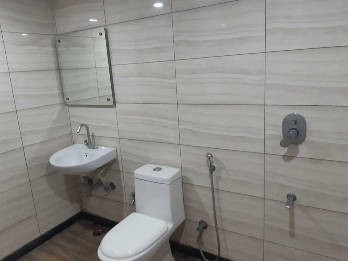 Hotel Midtown & Restaurant Jhunjhunu Экстерьер фото