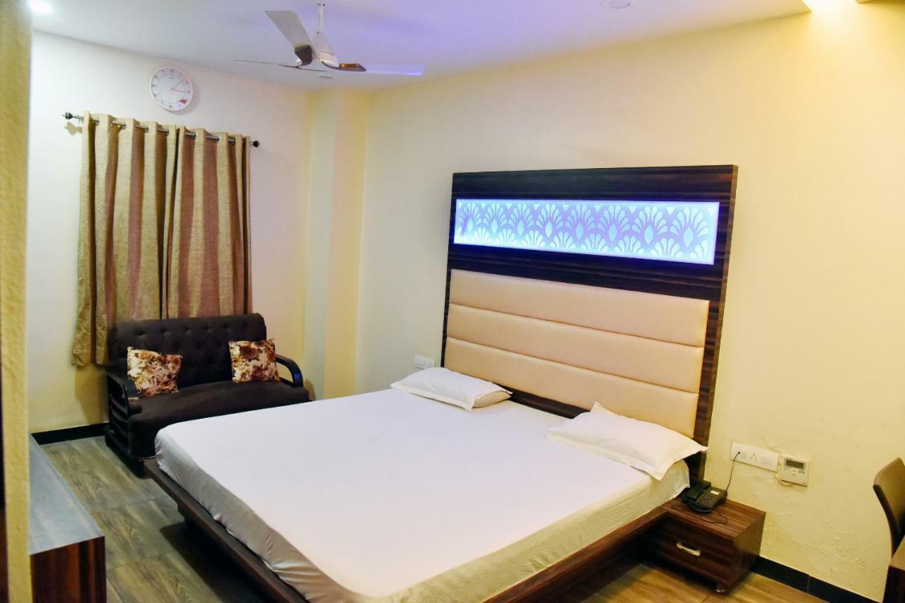 Hotel Midtown & Restaurant Jhunjhunu Экстерьер фото